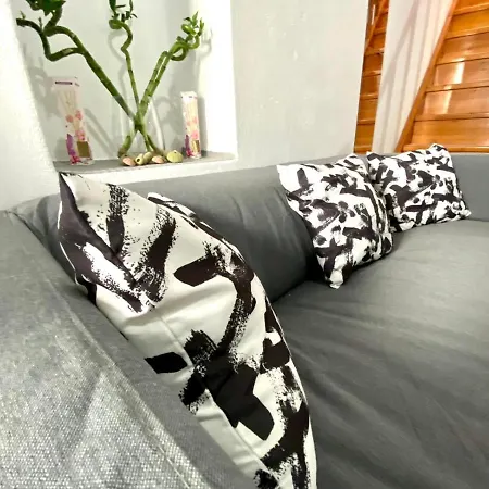 Appartement Lolaos 1 *