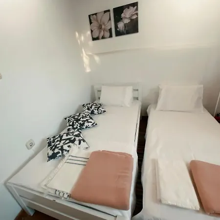 Appartement Lolaos 1